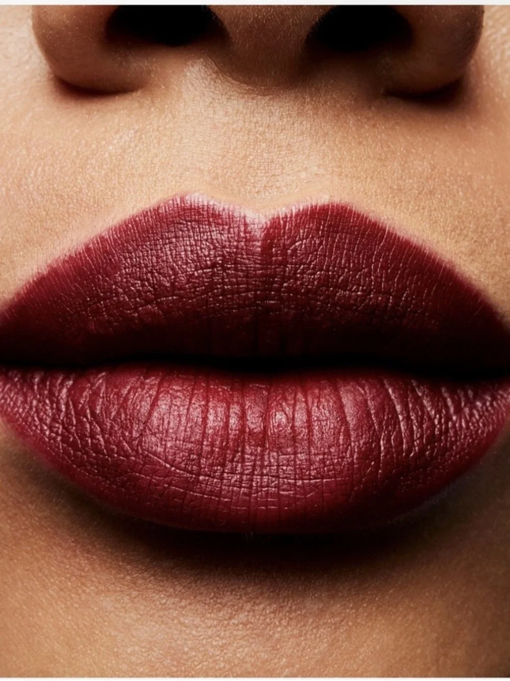 MAC Cosmetics Diva Matte Lipstick - DIVA *Holiday Magic*